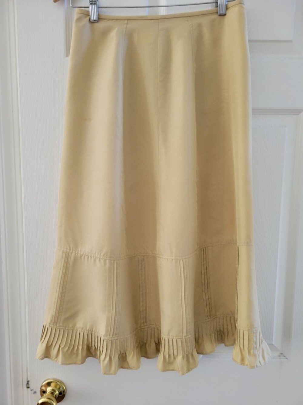 J. Crew 100% Silk Pintuck Midi Skirt Butter Yellow size 4 Y2k Ruffled hem